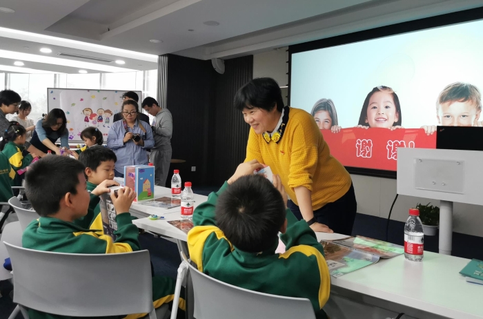 把疫苗安全的信任基石根植于孩子幼小心靈