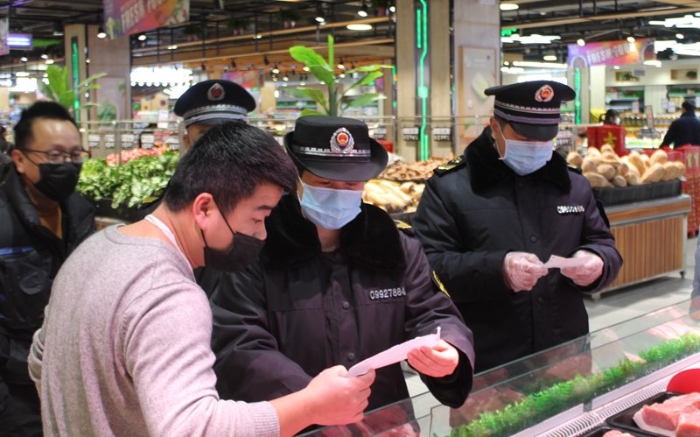 河南省開封市尉氏縣市場監(jiān)管局加強疫情防控期間食品安全監(jiān)管
