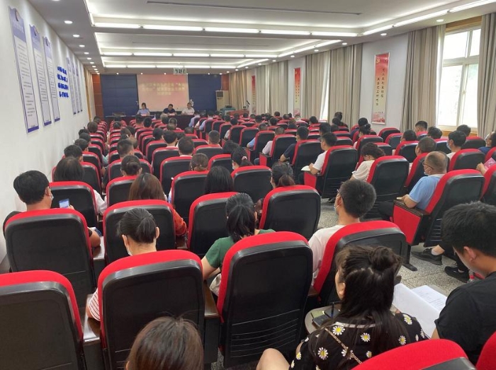 河南鄭州召開食品生產企業(yè)食品安全員培訓考核會