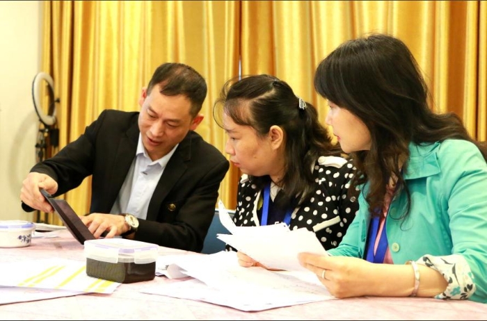 貴陽市市場監(jiān)管局檢查“非特”化妝品備案企業(yè)。