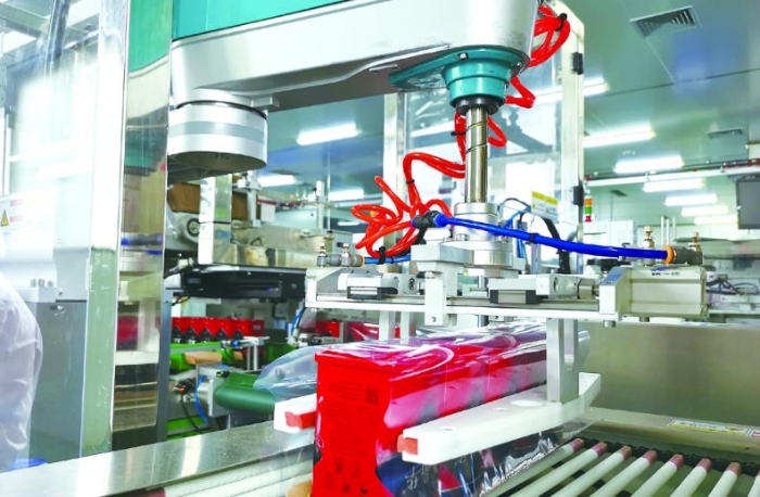 圖為中智藥業(yè)的中藥破壁產(chǎn)品生產(chǎn)線。