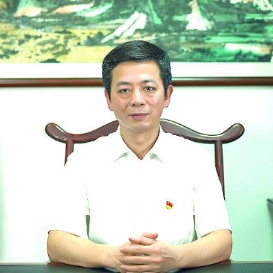 廣東省藥品監(jiān)督管理局黨組書記、局長(zhǎng)江效東