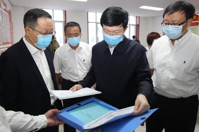 李利在內(nèi)蒙古調(diào)研藥品監(jiān)管工作