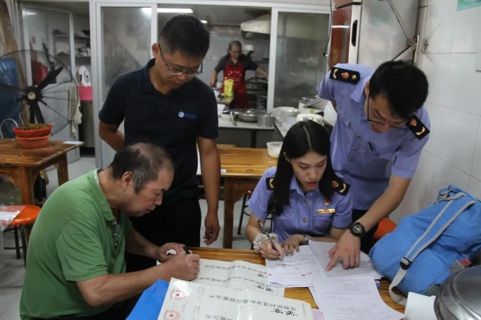 福建南平市延平區(qū)市場監(jiān)督管理局開展早餐食品抽檢聯(lián)合行動(dòng)