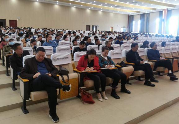 南召縣開展全縣學校食堂創(chuàng)建培訓暨觀摩提升活動 南召縣開展全縣學校食堂創(chuàng)建培訓暨觀摩提升活動