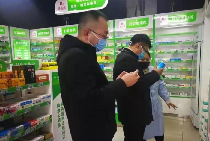 開展防疫藥品安全專項(xiàng)檢查 張江濤攝
