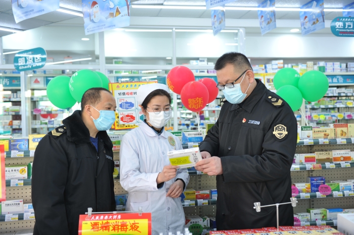 遼寧錦州 開展節(jié)前藥品安全專項(xiàng)檢查_7714