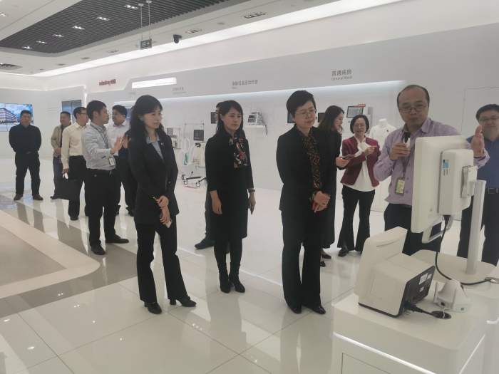 圖為吉林省藥監(jiān)局調(diào)研廣東醫(yī)療器械生產(chǎn)企業(yè)。