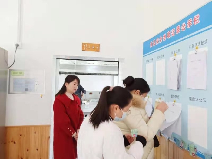 圖為檢查現(xiàn)場(chǎng)。