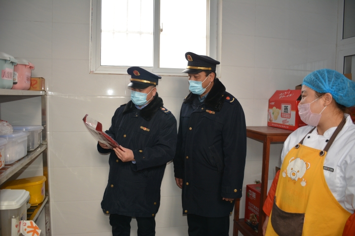 圖為檢查現(xiàn)場。