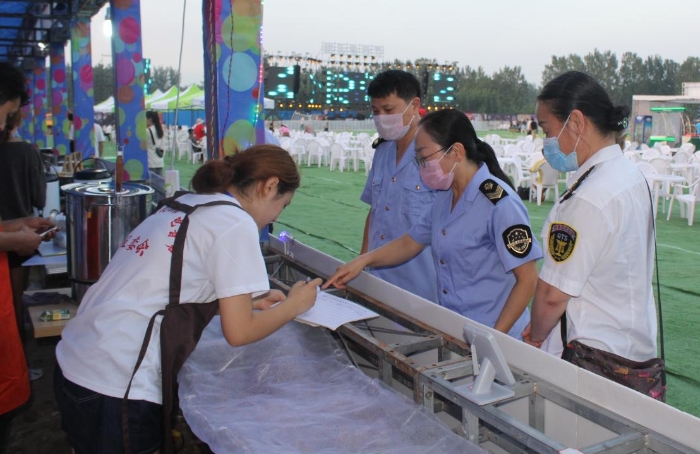 圖為檢查現(xiàn)場。