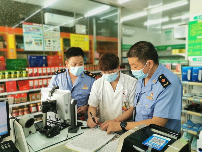 圖為檢查現(xiàn)場。