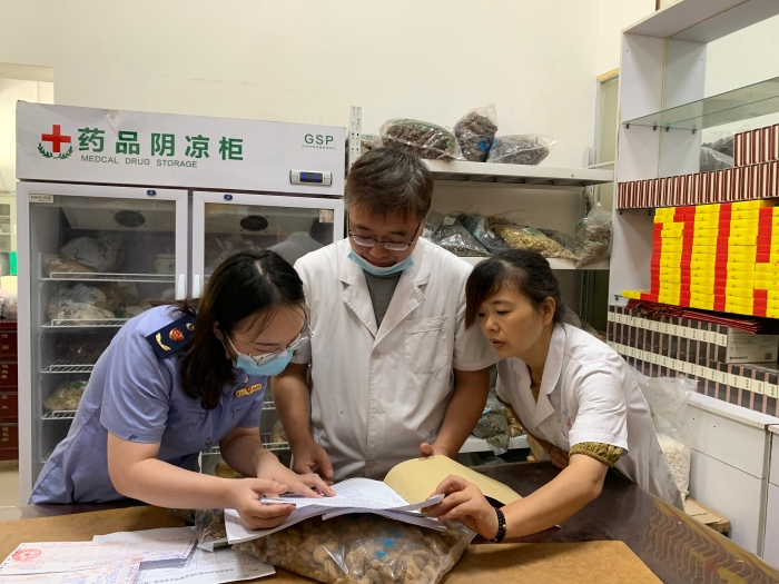 圖為檢查現(xiàn)場(chǎng)。