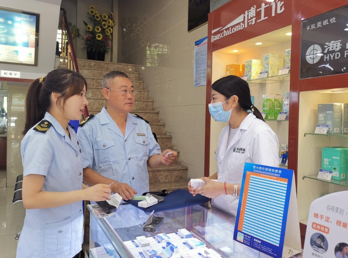 圖為檢查現(xiàn)場。