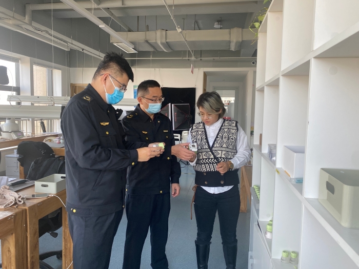 圖為檢查現(xiàn)場(chǎng)。