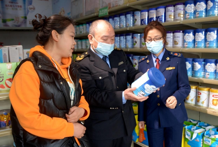 圖為檢查現(xiàn)場。