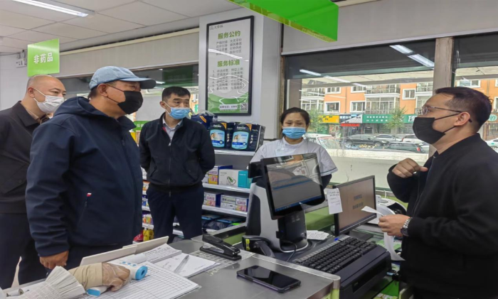 黑龍江省藥監(jiān)局對哈爾濱市藥店“哨點”監(jiān)測情況開展督導(dǎo)檢查