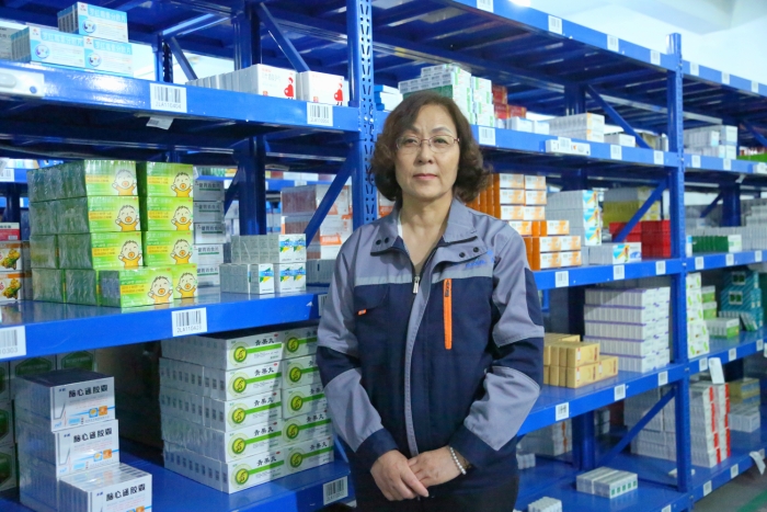 新疆-博州-國(guó)藥控股新疆博州藥業(yè)有限公司-陳慧   工作照工作照