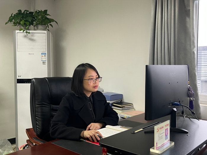 重慶市-太極集團(tuán)重慶桐君閣藥廠有限公司-喻貴英-工作照 重慶市-太極集團(tuán)重慶桐君閣藥廠有限公司-喻貴英-工作照