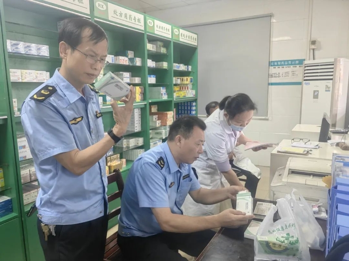 圖為檢查現(xiàn)場。