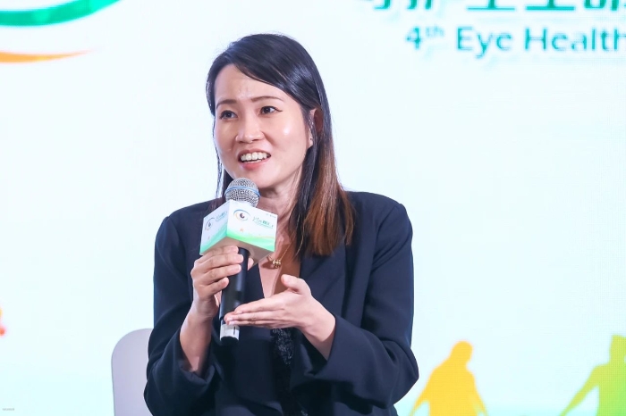 圖為Li-lian Foo在第四屆守護(hù)全生命周期眼健康會議上發(fā)言。