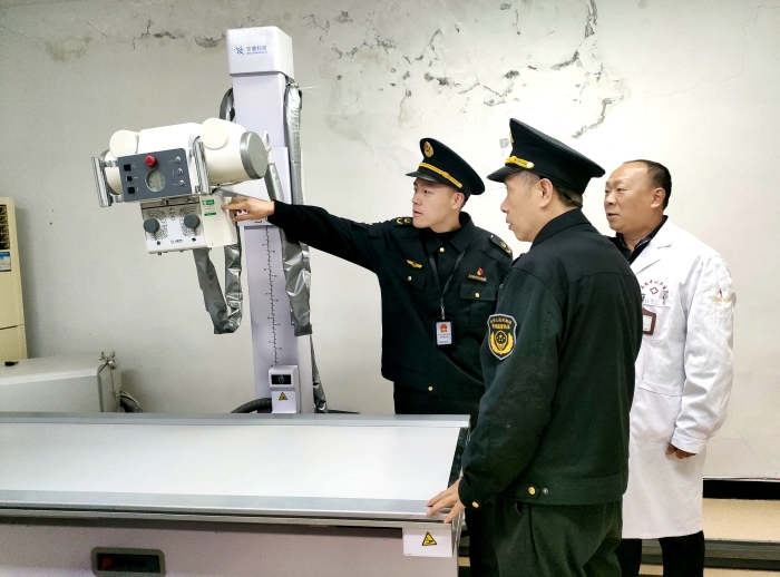 重慶市涪陵區(qū)市場(chǎng)監(jiān)管局開(kāi)展醫(yī)療領(lǐng)域在用強(qiáng)檢計(jì)量器具專項(xiàng)檢查